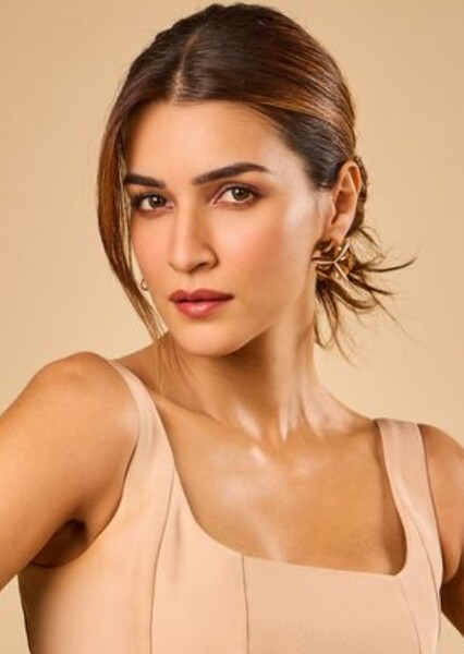 Kirti Sanon photo