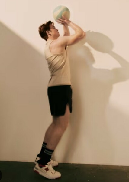 Kit Connor photo