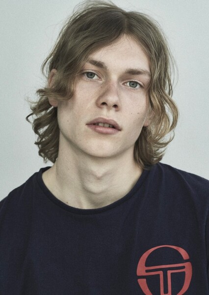 Kit Warrington
