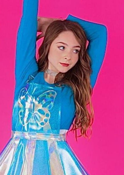 Kitana Turnbull photo