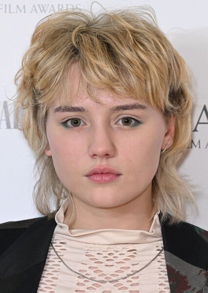 Kizzy Edgell photo