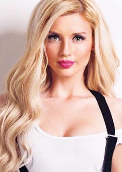 Konstantina Kommata photo