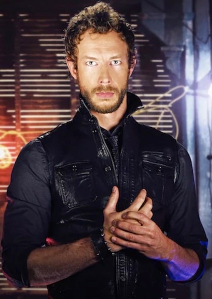 Kris Holden-Ried photo
