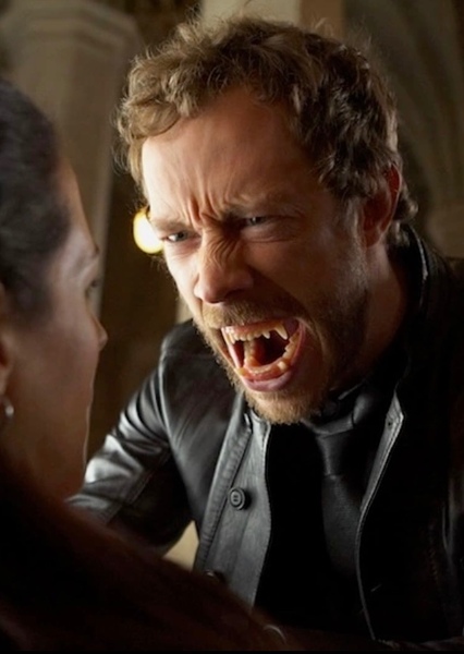 Kris Holden-Ried photo