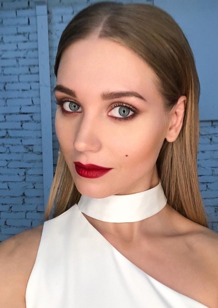 Kristina Asmus photo