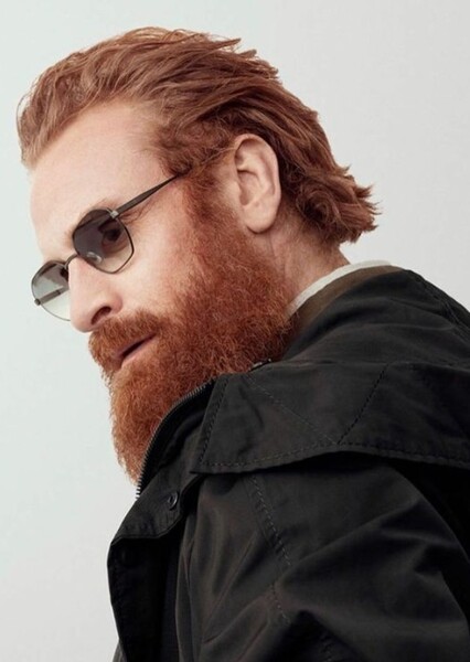 Kristofer Hivju photo