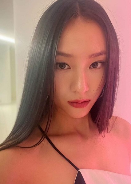 Krystal Jung photo