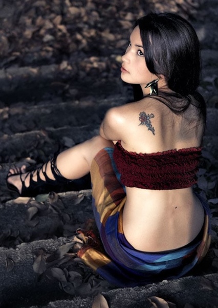 Krystal Vee photo