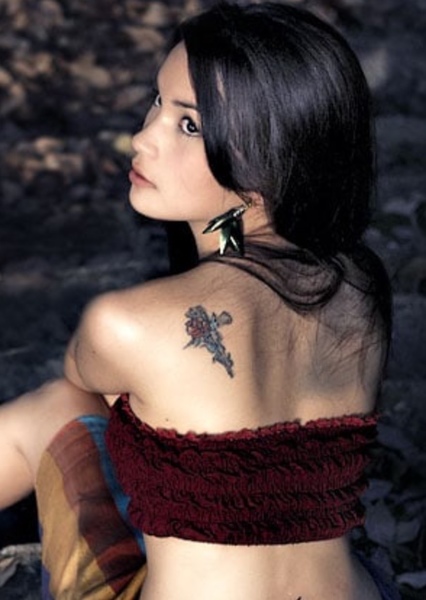 Krystal Vee photo