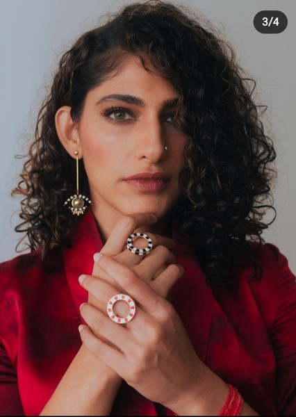 Kubbra Sait photo