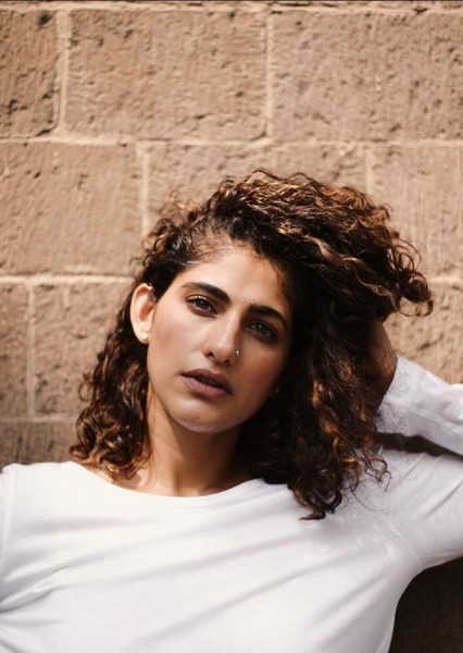 Kubbra Sait photo