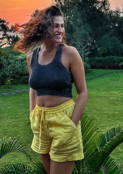 Kubbra Sait photo