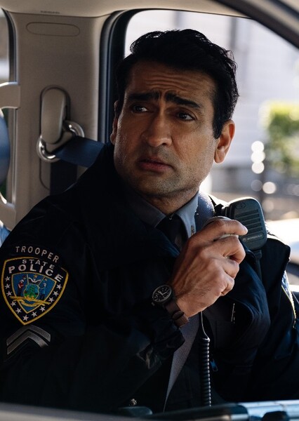 Kumail Nanjiani photo