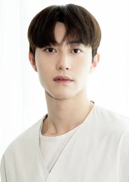 Kwak Dong-yeon photo