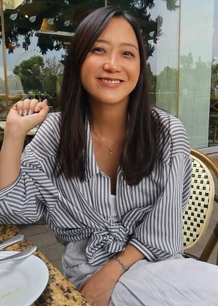 Kya Shin as Song-Yi in El Tigre
