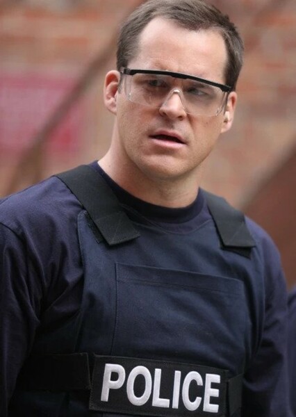 Kyle Bornheimer photo