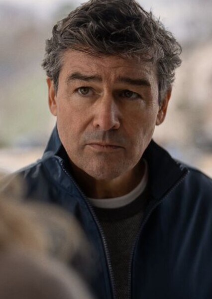 Kyle Chandler