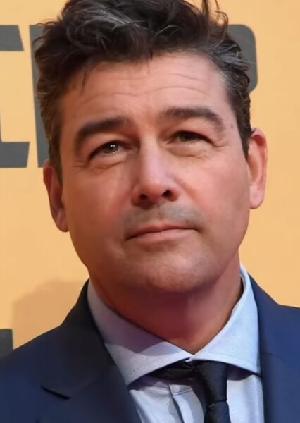 Kyle Chandler photo