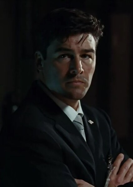 Kyle Chandler
