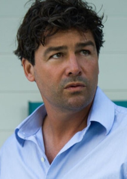 Kyle Chandler photo