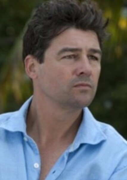 Kyle Chandler photo