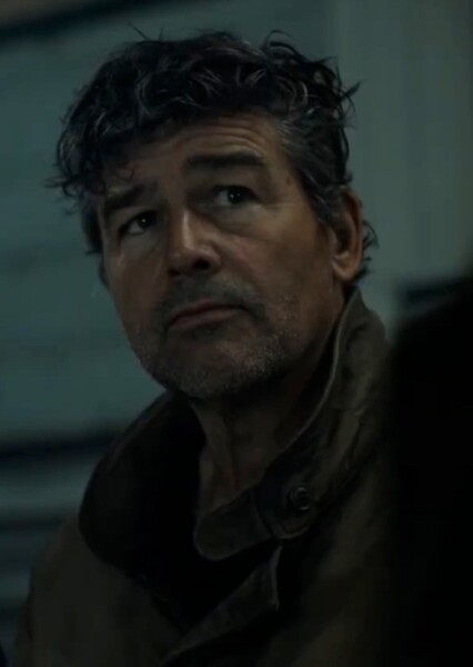 Kyle Chandler photo