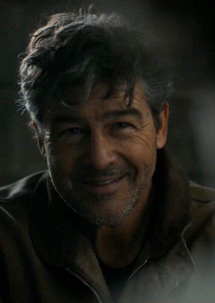 Kyle Chandler photo