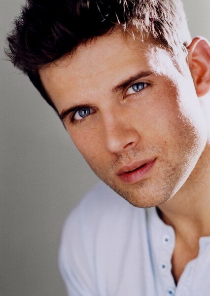 Kyle Dean Massey photo