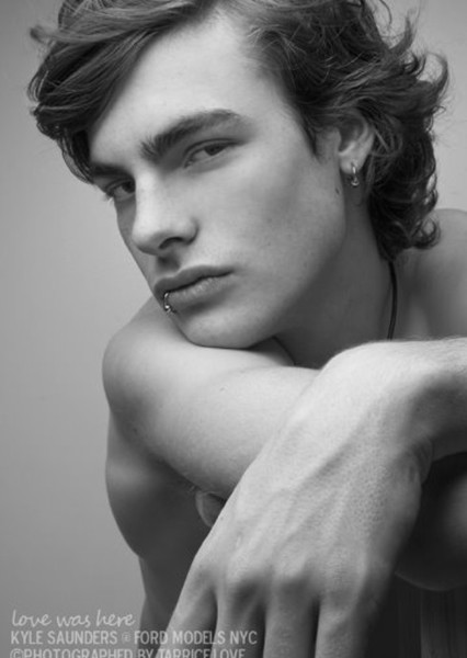 Kyle Saunders photo