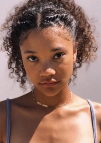 Kylee Russell photo