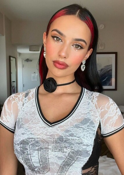 Kylie Cantrall photo