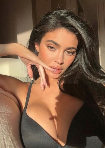 Kylie Jenner photo