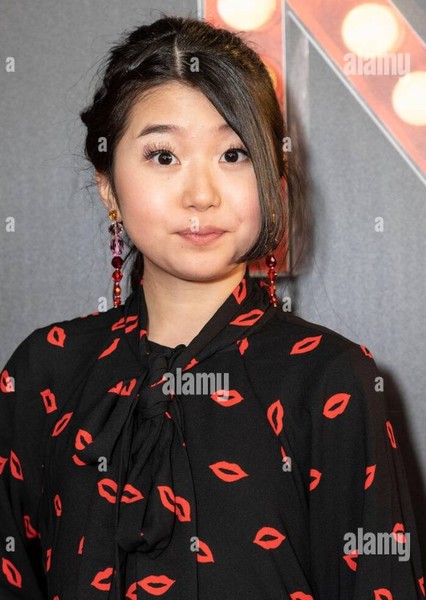 Kylie Kuioka photo