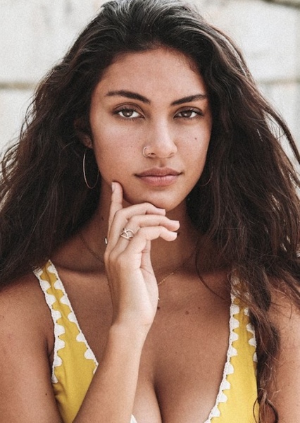 Kylie Moore photo