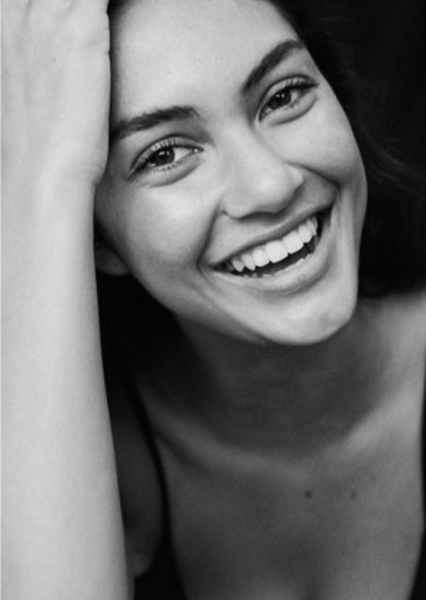 Kylie Moore photo