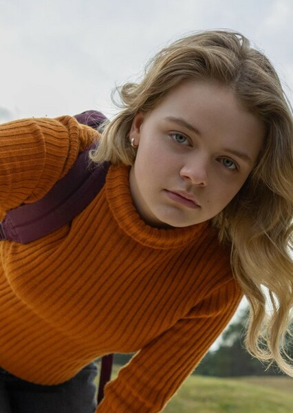 Kylie Rogers photo