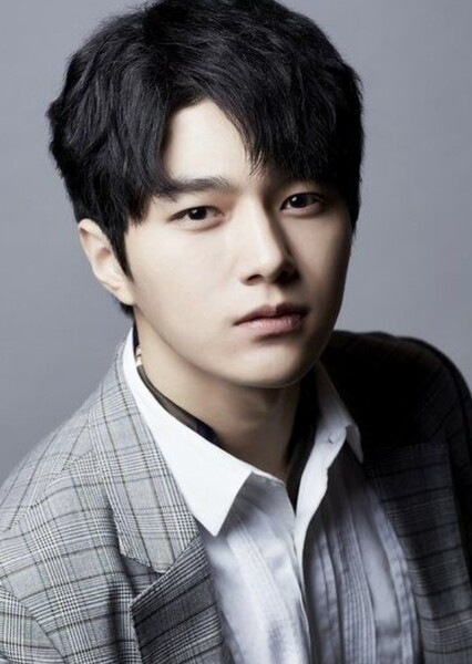 L (Kim Myung-soo) photo