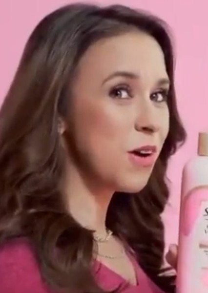 Lacey Chabert photo