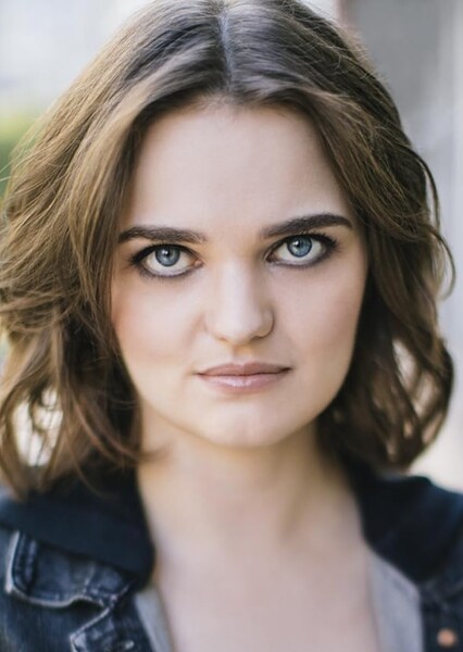 Laine MacNeil photo