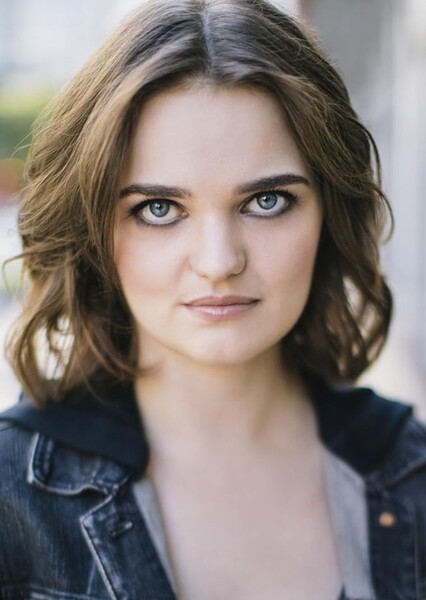 Laine MacNeil photo