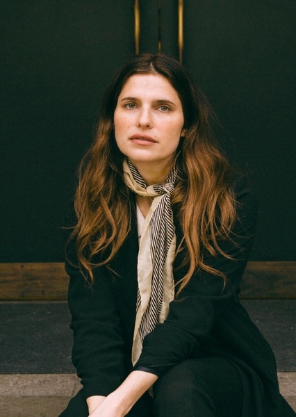 Lake Bell photo