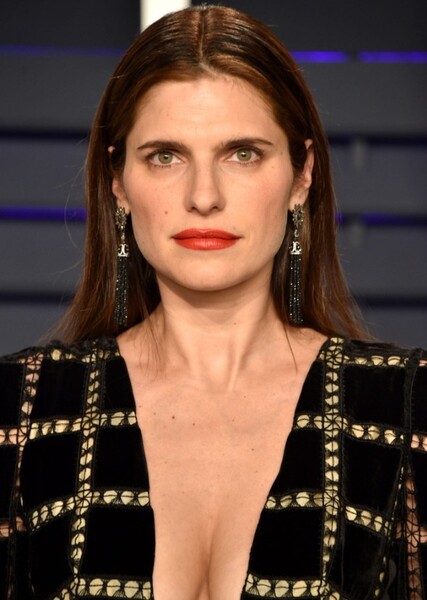 Lake Bell photo