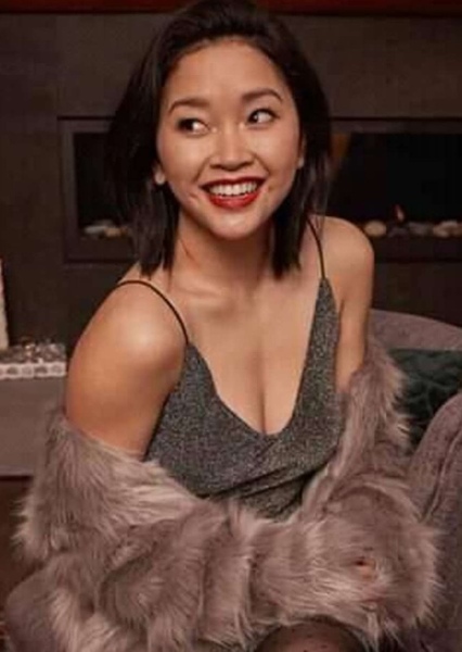 Lana Condor photo