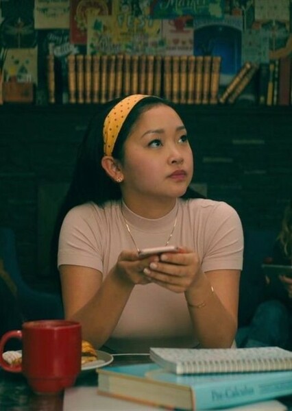 Lana Condor photo