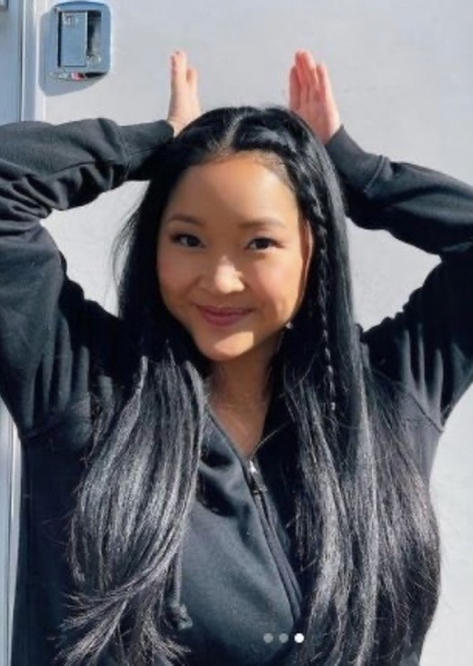 Lana Condor photo