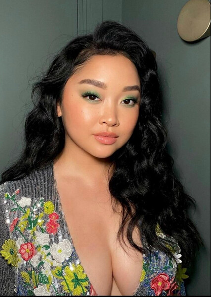 Lana Condor photo