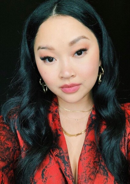 Lana Condor photo