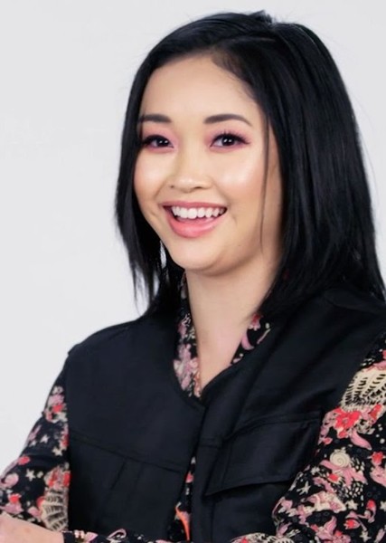 Lana Condor photo