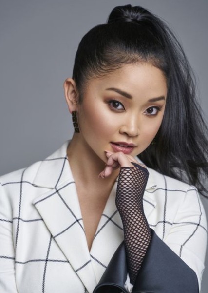 Lana Condor photo