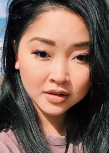 Lana Condor photo